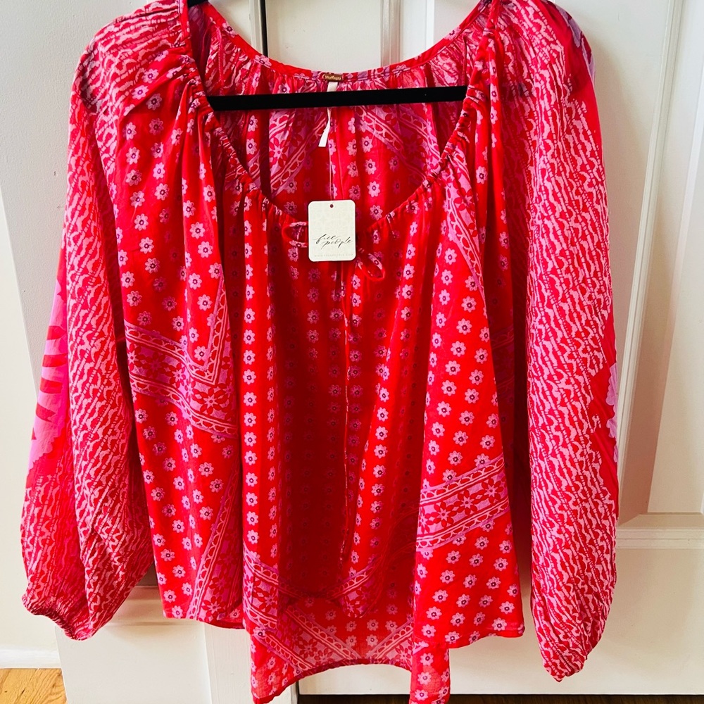 NWT Free People Elena Red/Pink Top Size Large(Tag says small/it's large)